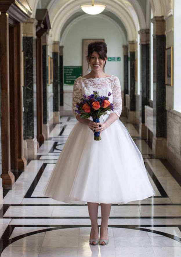 Tulle Wedding Dress Ball Gown Bateau Tea-Length With Lace