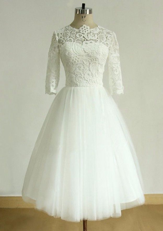 A-line/Princess Scoop Neck Half Sleeve Tea-Length Tulle Wedding Dress With Lace