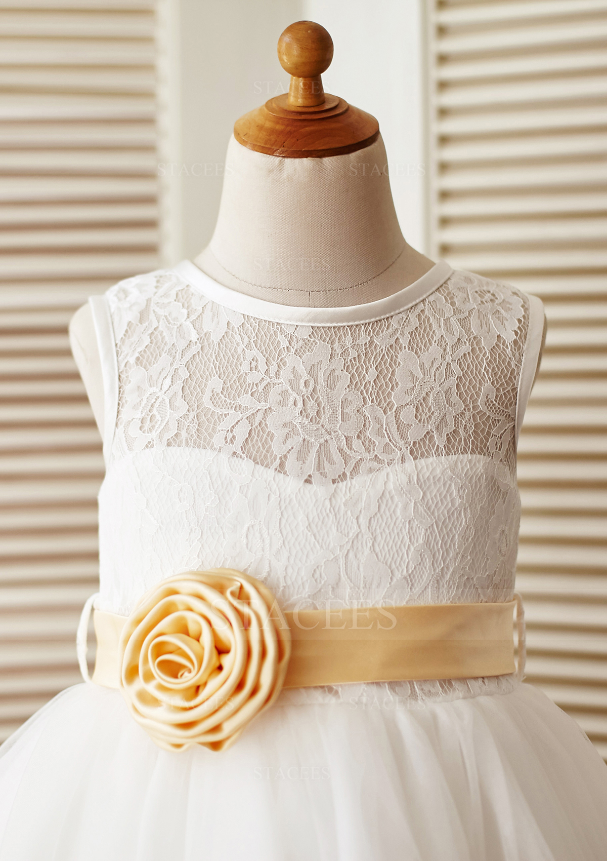 White A-line/Princess Scoop Neck Long/Floor-Length Lace Tulle Flower Girl Dress With Flowers Sashes - STACEES