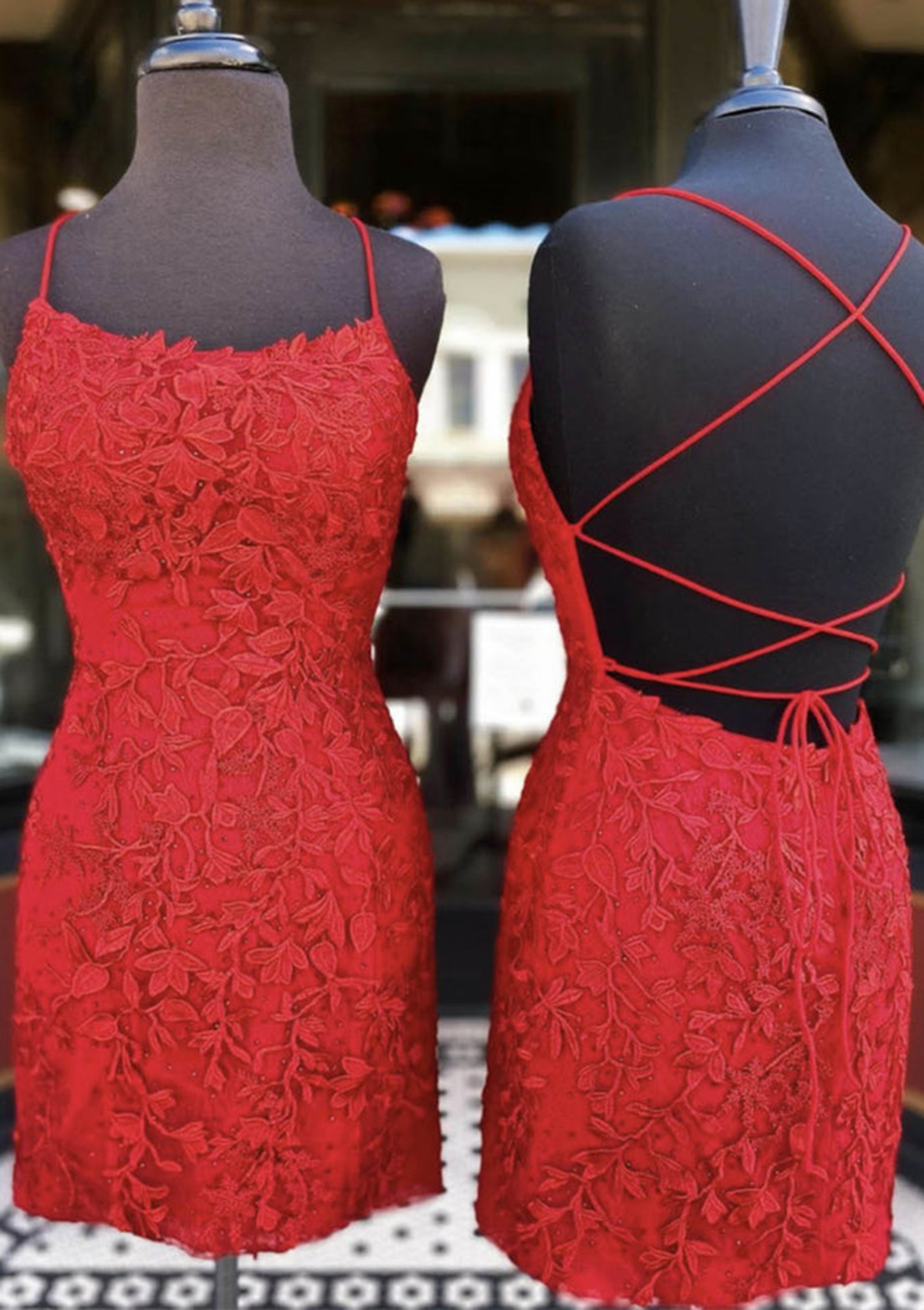 Red Sheath/Column Bateau Sleeveless Lace Short/Mini Homecoming Dress With Beading - STACEES