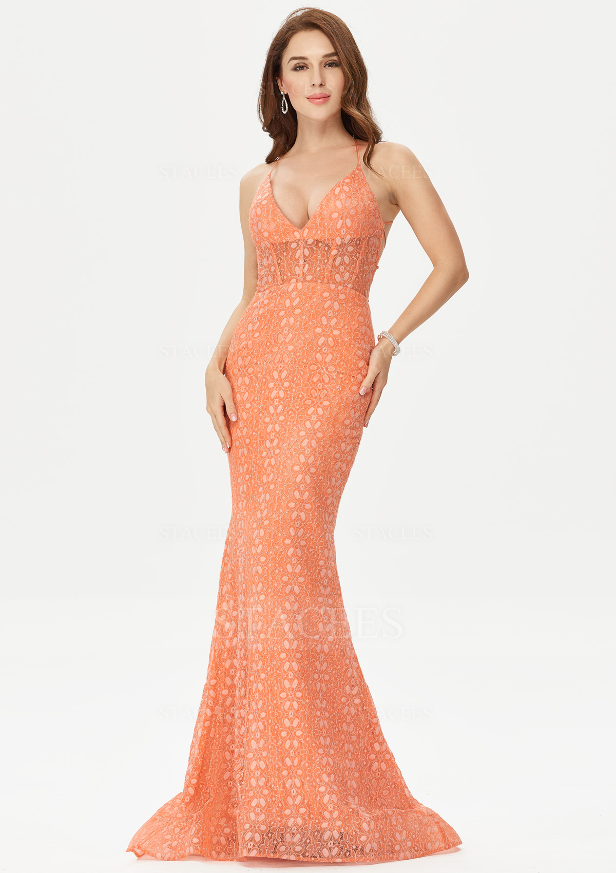 Corail Trumpette/sirène col en v dentelle satin traîne balayage robe de bal - STACEES