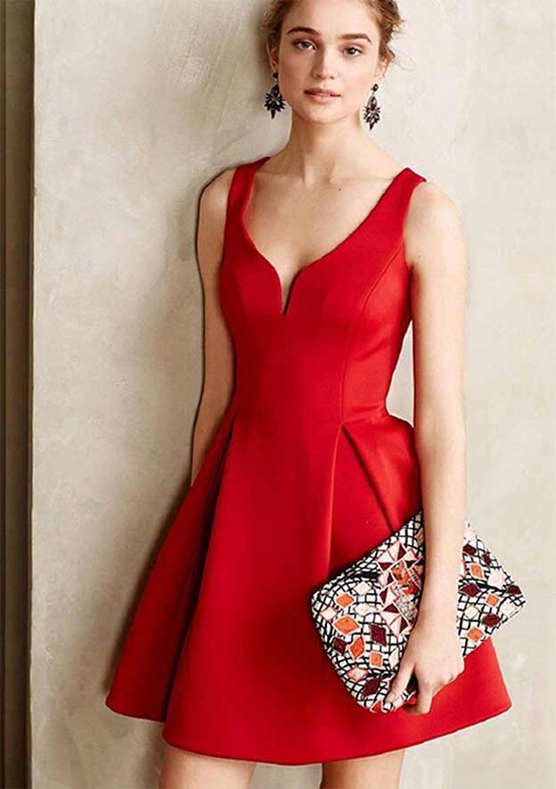 Pretty A-line V Neck Short/Mini Satin Homecoming Dress
