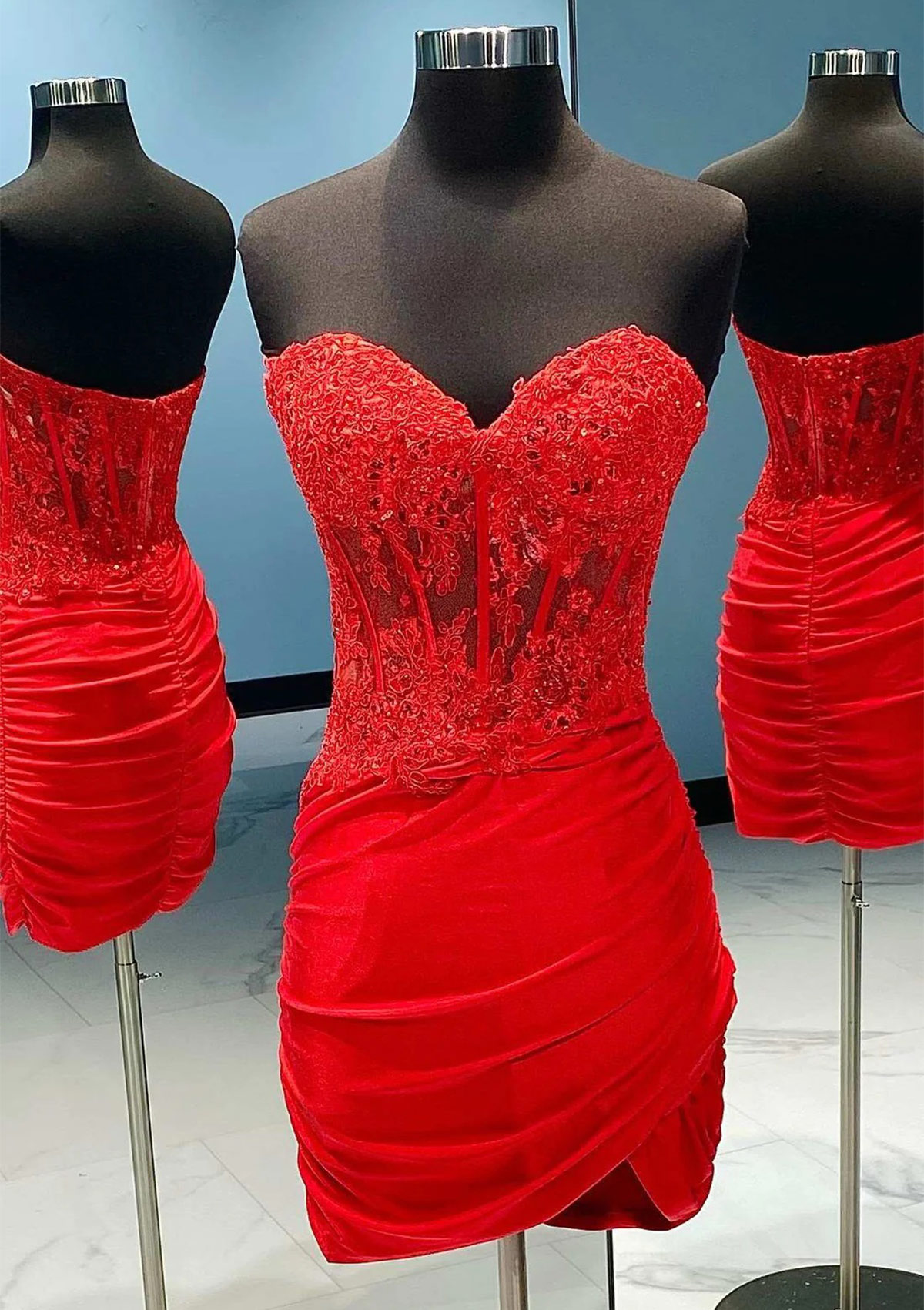 Red Sheath/Column Sweetheart Sleeveless Short/Mini Silk like Satin Homecoming Dress with Appliqued Beading - STACEES