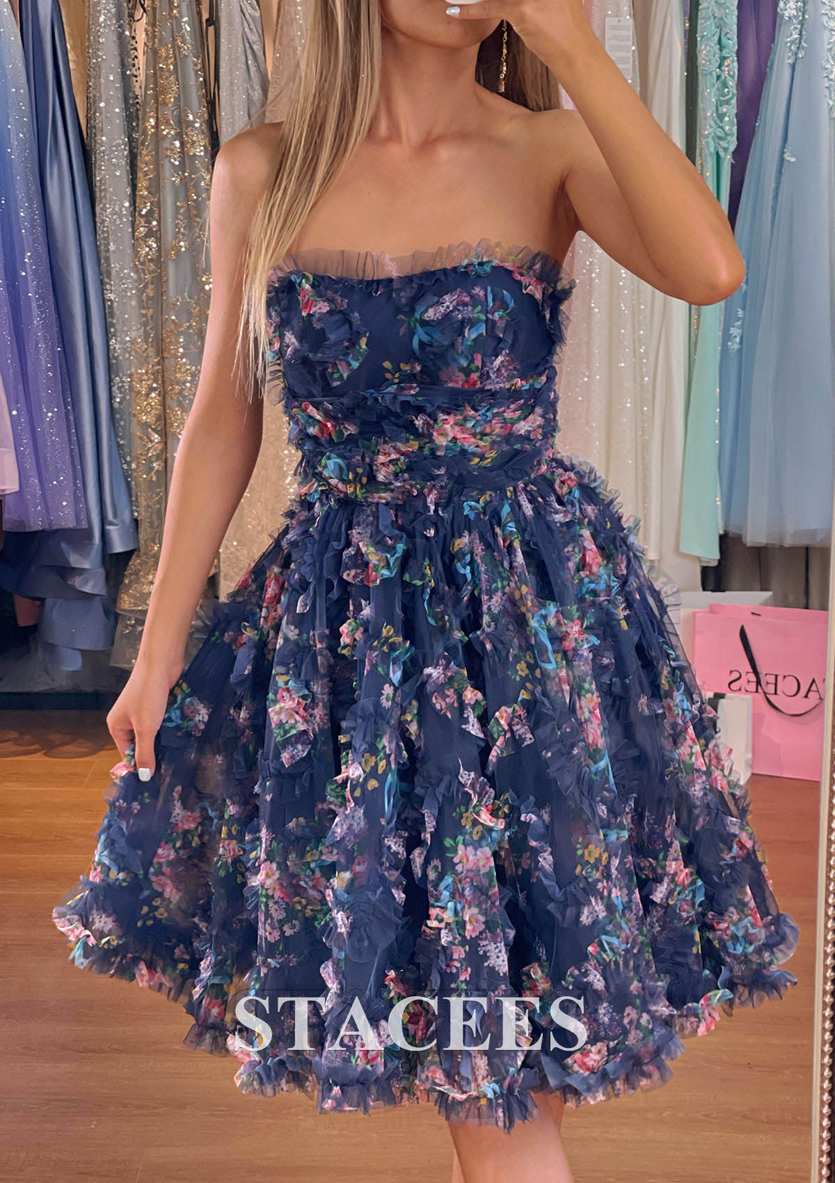 short sleeve knee length dress Classy Knee-Length Party Dance the night away in this knee Pink Short Sleeves Column Lace