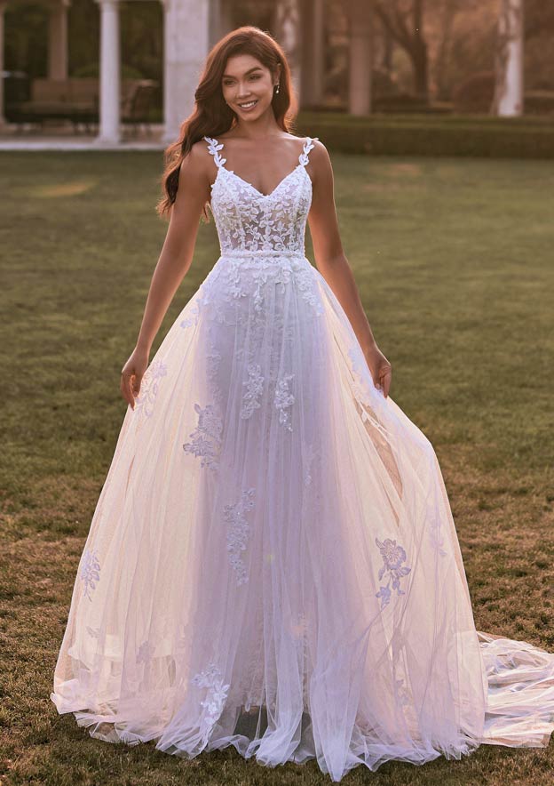 romantic lace and tulle wedding dress High Neck Beaded Wedding Dress with Long Sleeves Elegant Tulle A-Line Tulle Wedding Gown with Pearl Embellishments Plus Size Size 22W