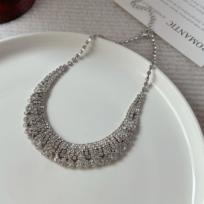 Collar único de plata chapada con zirconio cúbico para chica