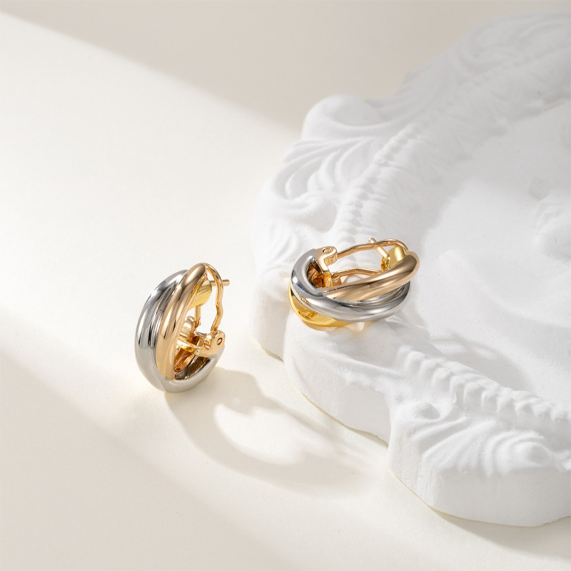 Classic Vintage Female Alloy Earrings