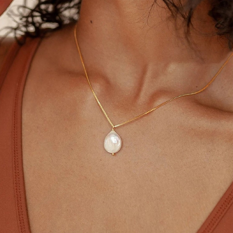 Attractive Vintage Girls' Stainless Steel Necklace with Pearl 