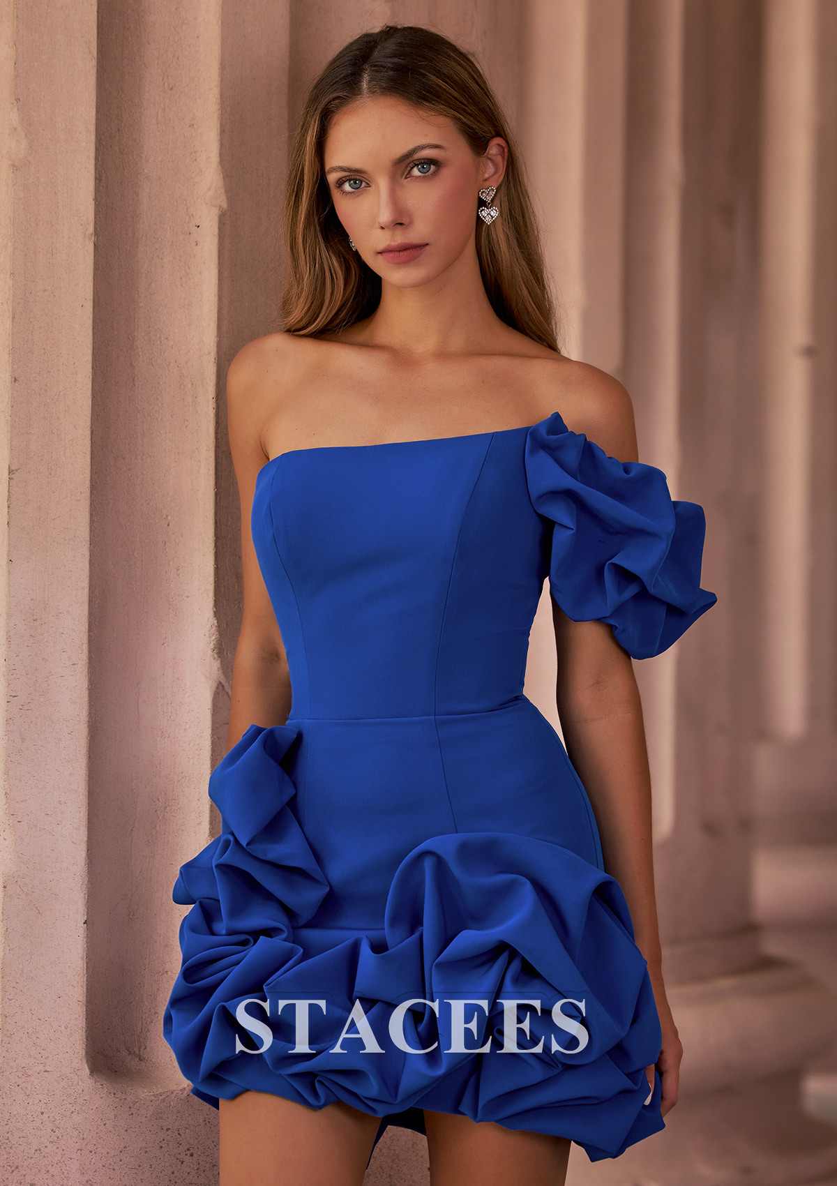 Bleu Royal Fourreau une épaule satin élastique courte/mini robe de fête de la rentrée avec volants - STACEES
