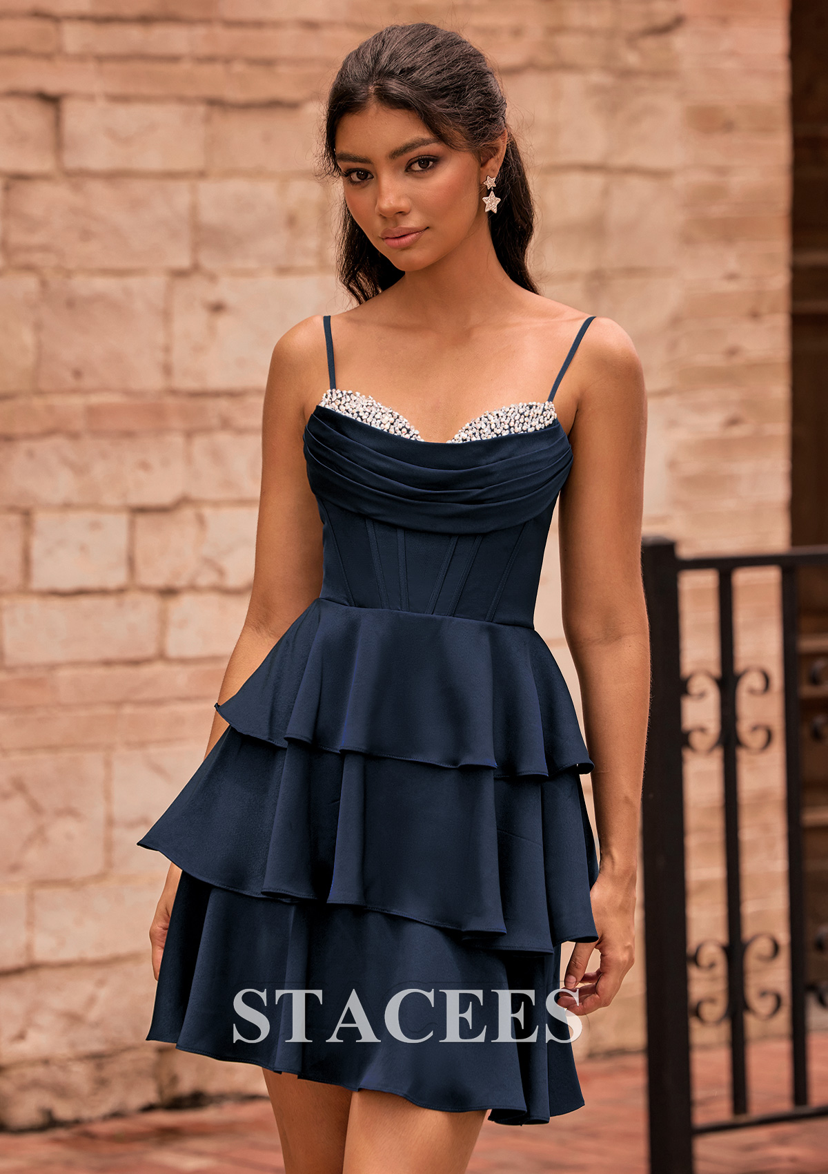 Bleu marine foncé Robe trapèze col bénitier satin extensible courte/mini robe de fête de la rentrée avec perles volants - STACEES