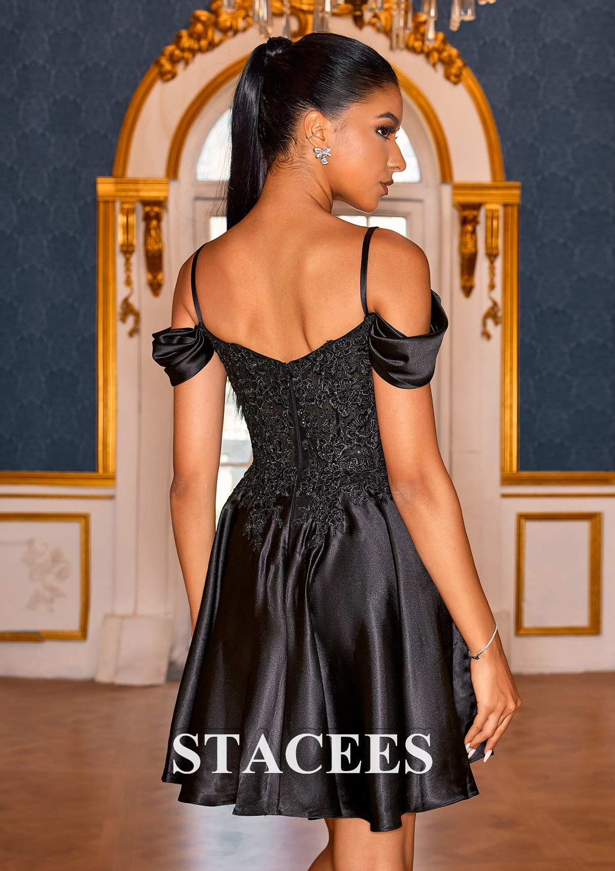 Noir Robe trapèze épaule dénudée satin courte/mini robe de fête de la rentrée - STACEES
