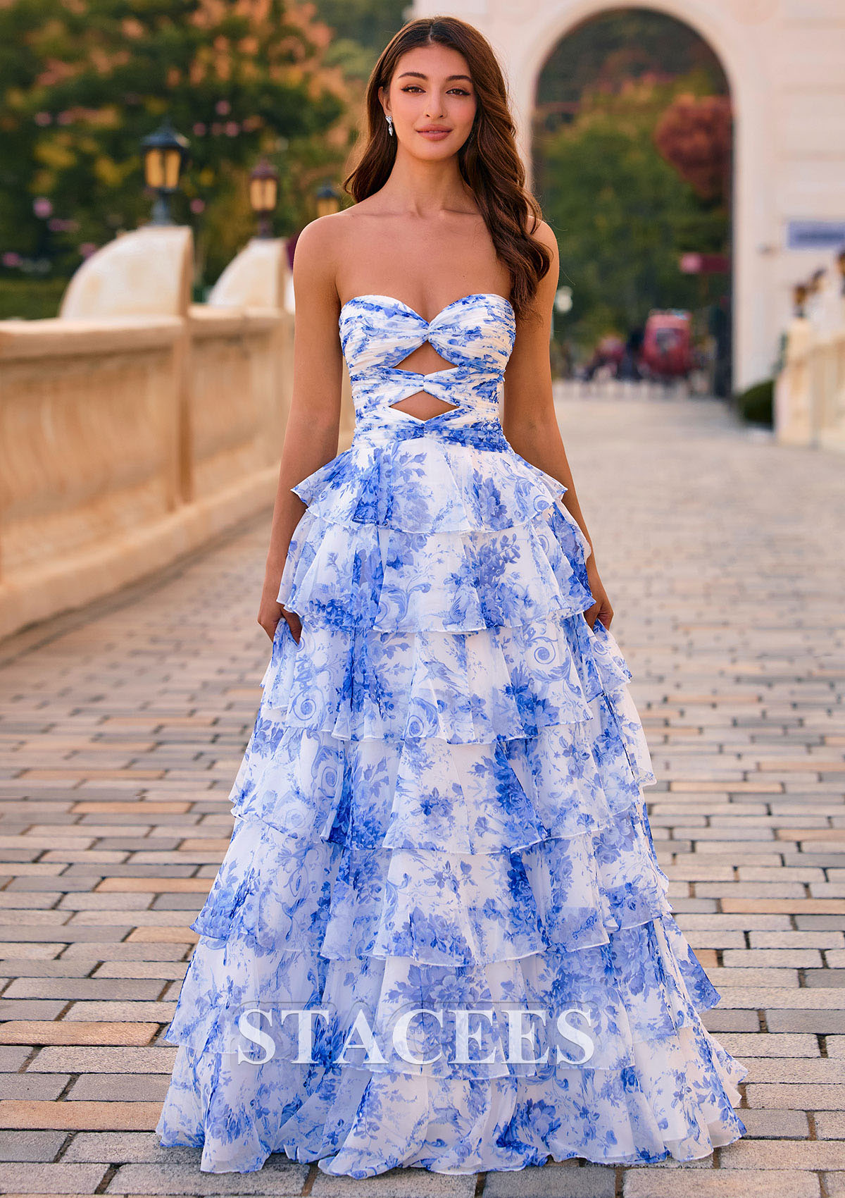 Floral bleu océan Trapèze cache coeur mousseline longueur ras du sol robe de bal avec volants imprimé floral - STACEES
