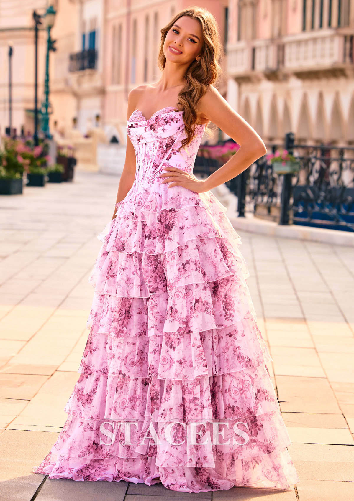 Blushing Pink Floral Trapèze cache coeur mousseline traîne balayage robe de bal avec plissé volants - STACEES