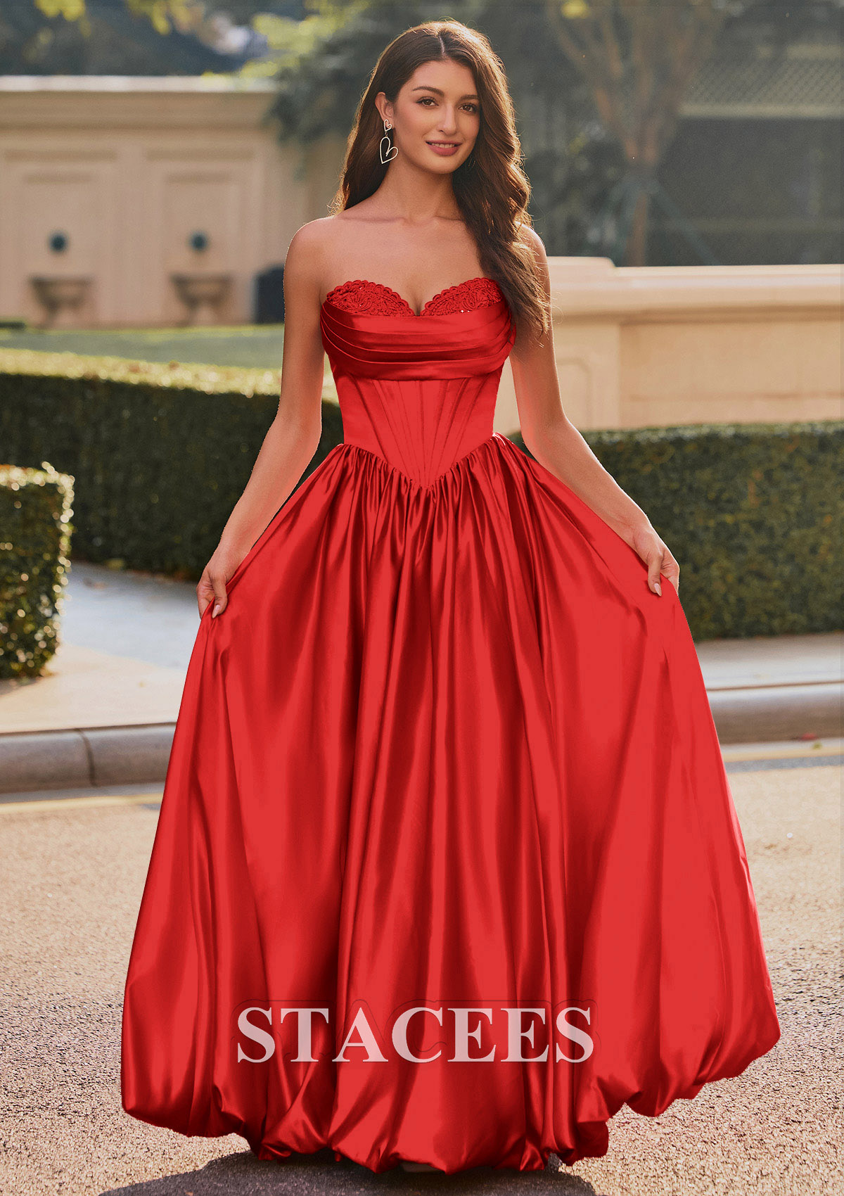 Rouge Trapèze cache coeur satin longueur ras du sol robe de bal avec appliqué poches - STACEES