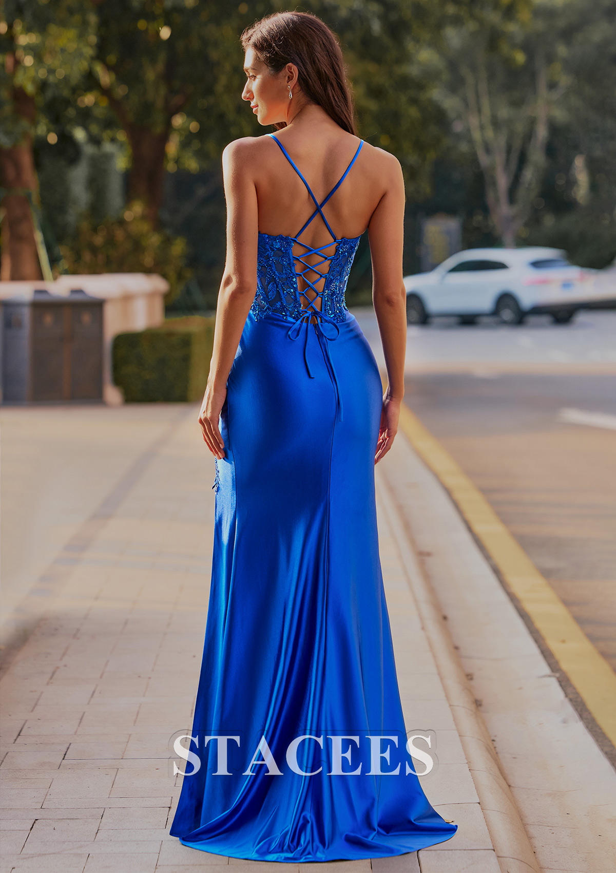 Bleu Royal Trumpette/Sirène col en v soie comme du satin traîne balayage robe de bal avec perles paillettes - STACEES