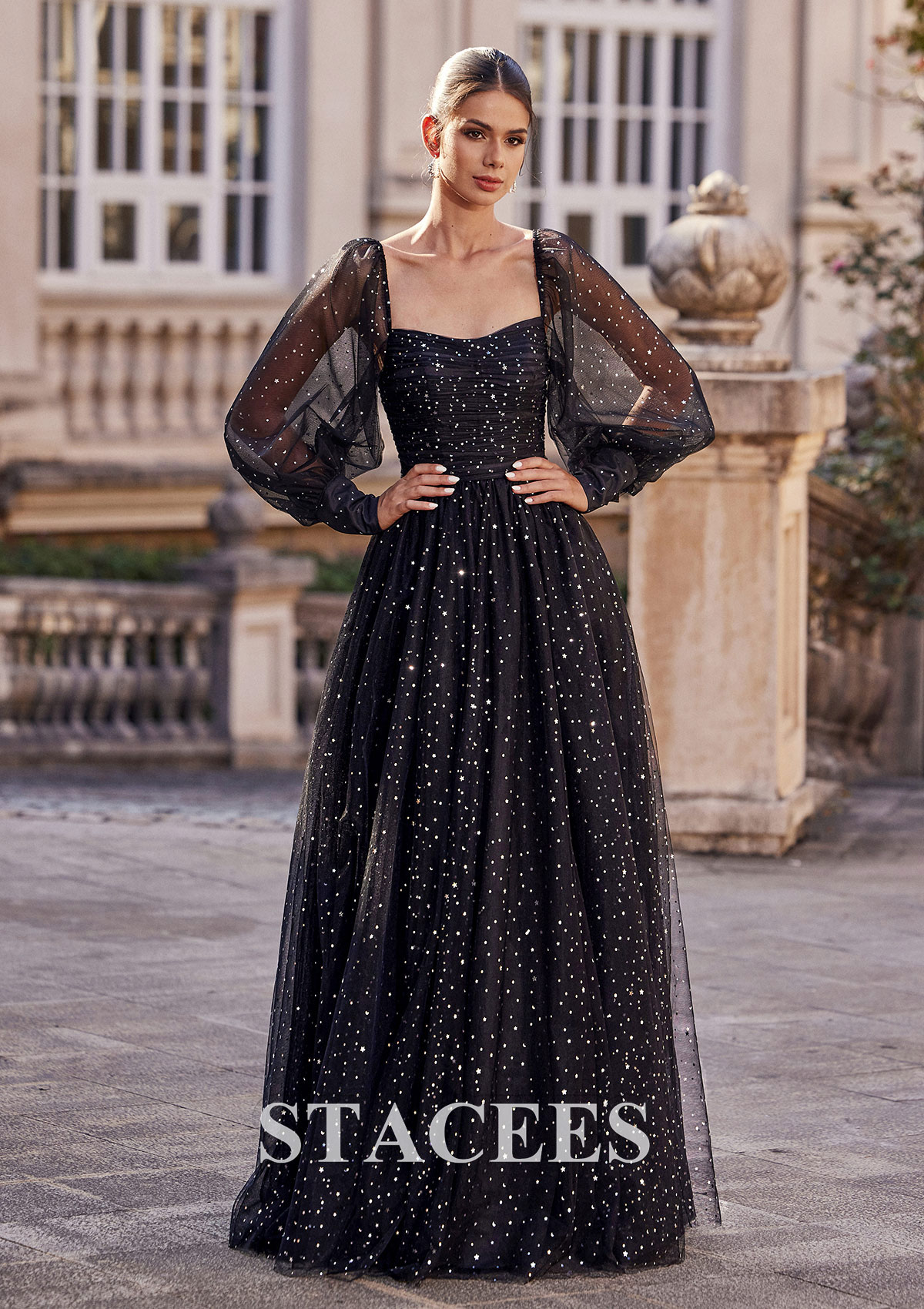 Noir Robe trapèze carrée tulle ras du sol robe de bal - STACEES