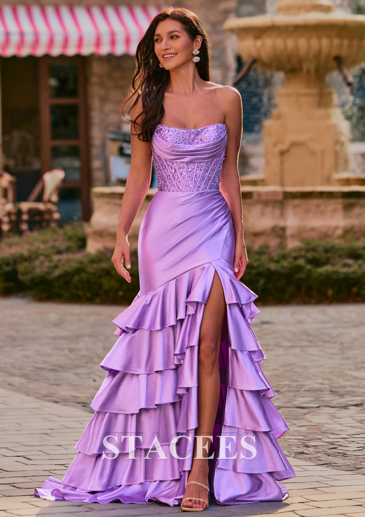 Lilas Trumpette/Sirène bateau soie comme du satin traîne balayage robe de bal avec volants paillettes fendue - STACEES
