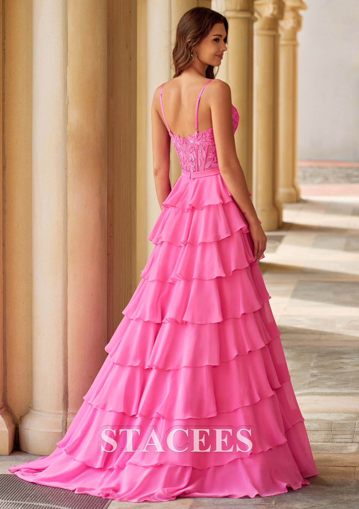 Rose Vif Trapèze col en v mousseline longueur ras du sol robe de bal avec appliqué perles volants - STACEES