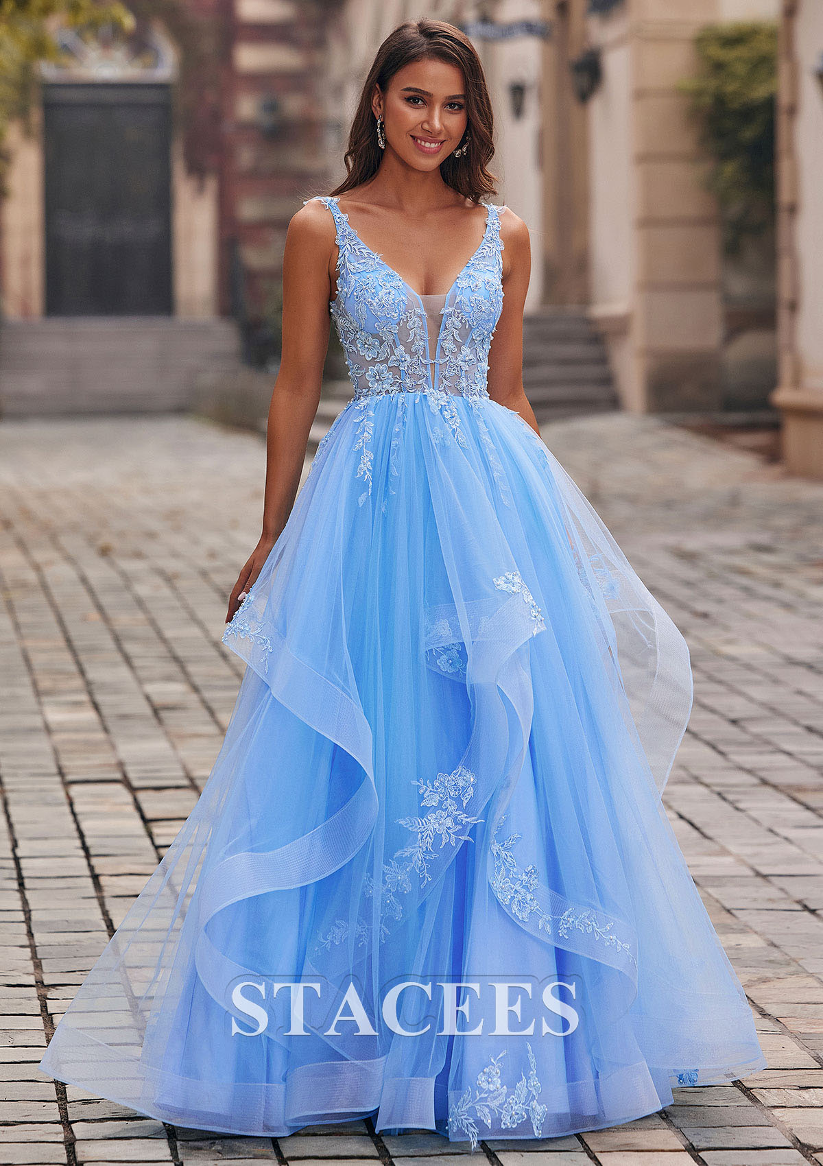 As picture Trapèze col en v tulle traîne balayage robe de bal avec volants  - STACEES