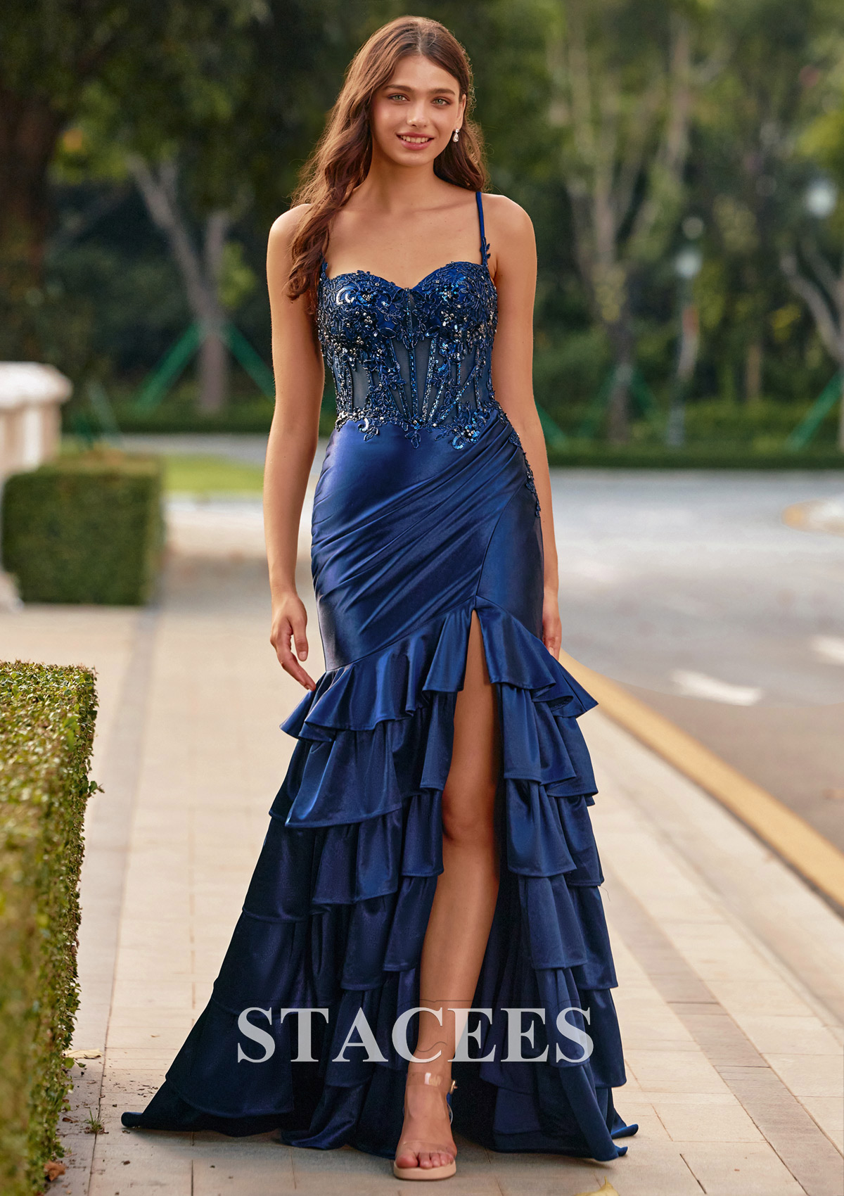Bleu Marine Trumpette/Sirène cache coeur soie comme du satin traîne balayage robe de bal avec perles volants - STACEES